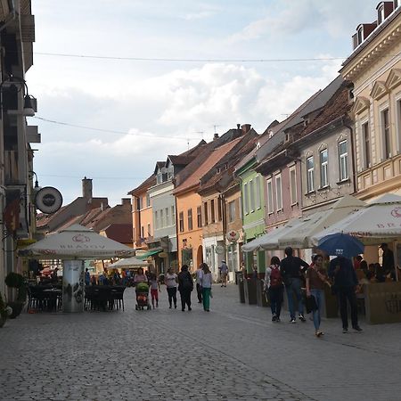 Eduard Central Weiss Brasov Bagian luar foto